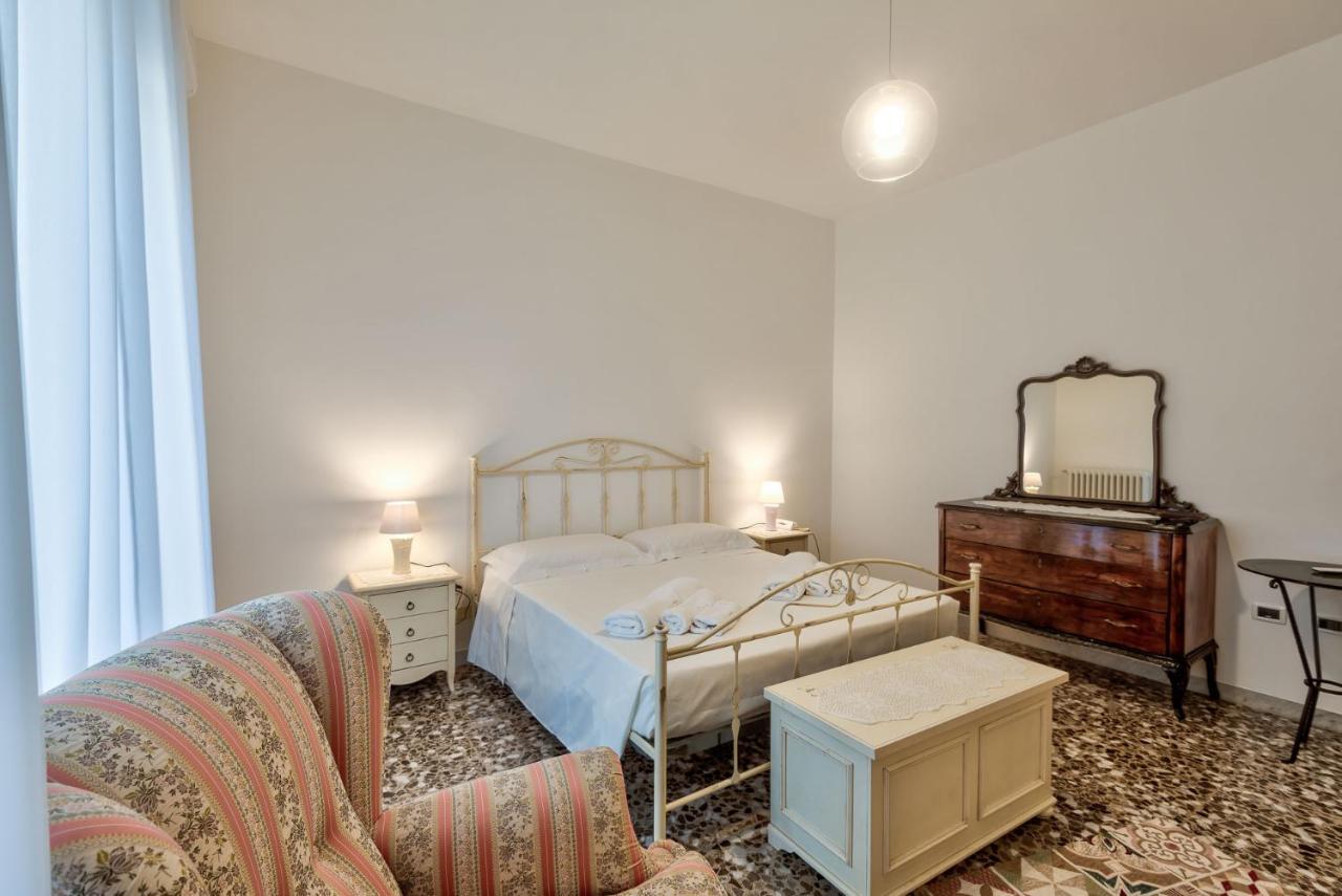 Casa Vacanza Binario 35 Ceglie Messapica Esterno foto